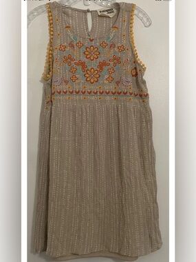 Savanna Jane Embroidered Dress Small Tan Beige Floral Lined Boho Mini Feminine